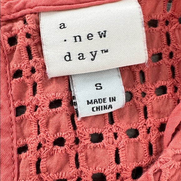 💜3/$15 A New Day Coral Lined Top - Picture 7 of 9